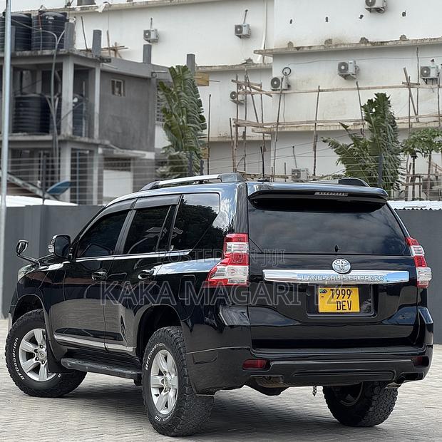 Toyota Land Cruiser Prado 2013 Black