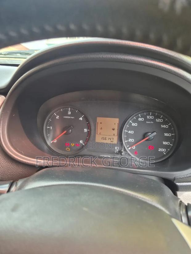 Mitsubishi L200 2015 Silver