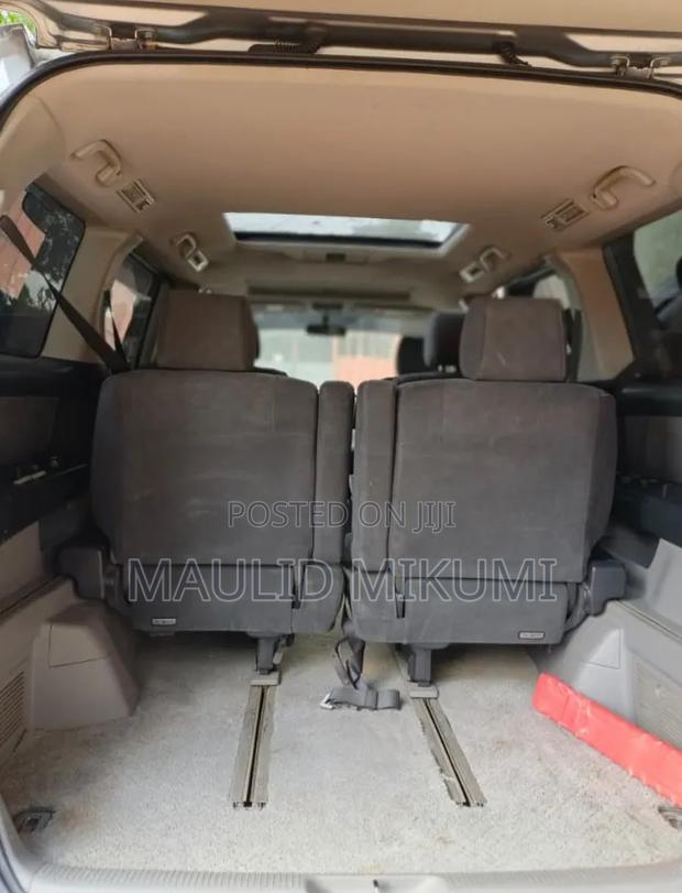 Toyota Alphard 2005 Silver