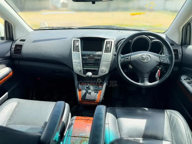 Toyota Harrier 2003 White