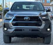 Toyota Hilux 2021 Gray for sale
