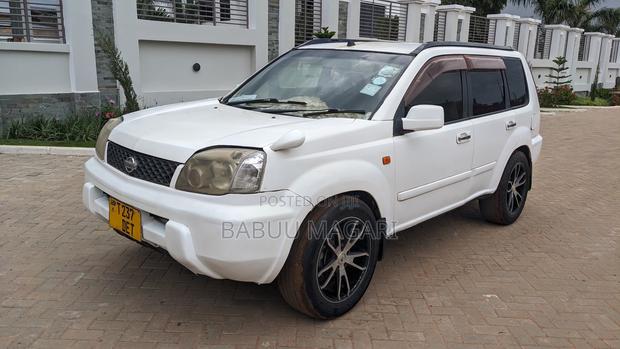 Nissan X-Trail Automatic 2005 White