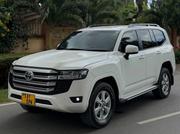 Toyota Land Cruiser 2024 Pearl for sale