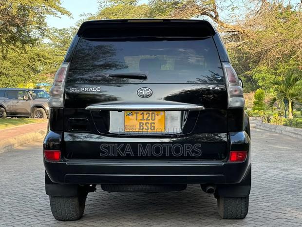 Toyota Land Cruiser Prado 2007 Black