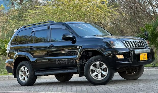 Toyota Land Cruiser Prado 2007 Black