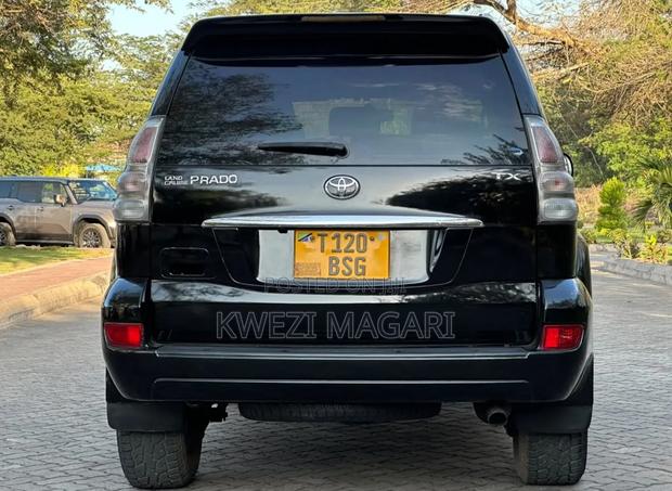 Toyota Land Cruiser Prado 2007 Black