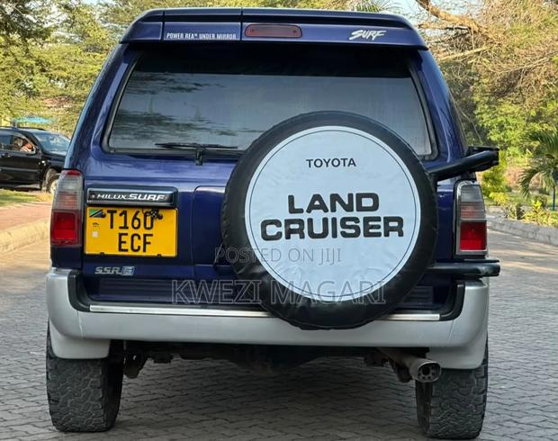 Toyota Hilux Surf 2000 Blue