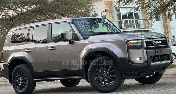 Toyota Land Cruiser Prado 2024 Gray