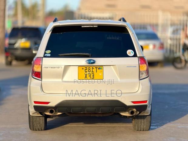 Subaru Forester 2.0D X 2012 White