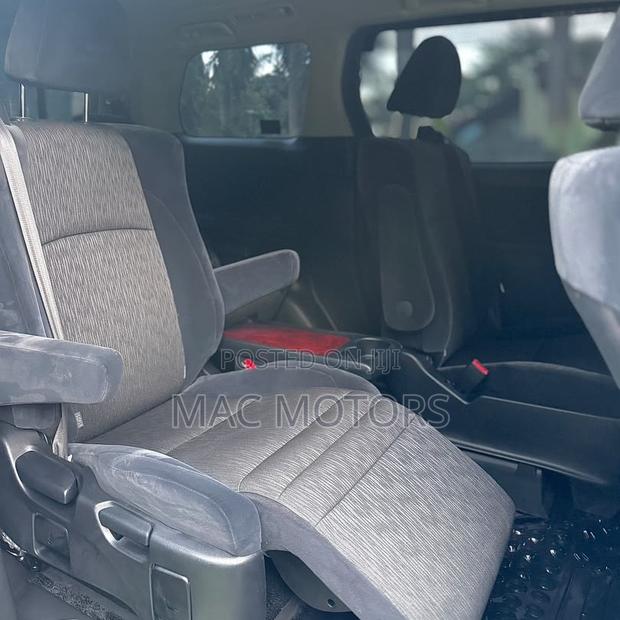Toyota Alphard 2009 Black