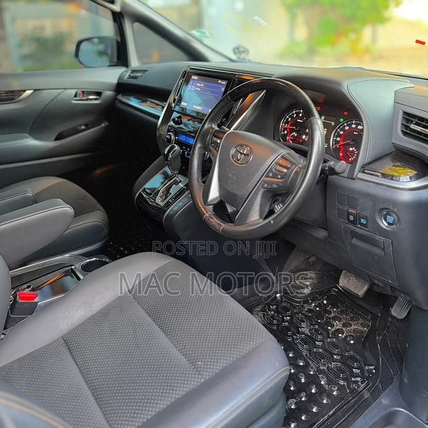 Toyota Alphard 2020 Black