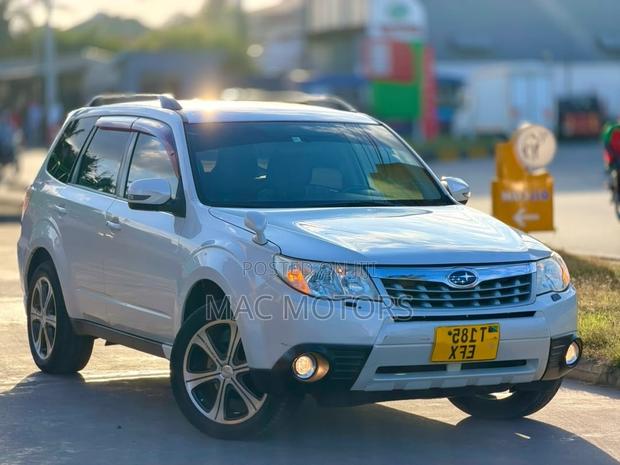 Subaru Forester 2012 White