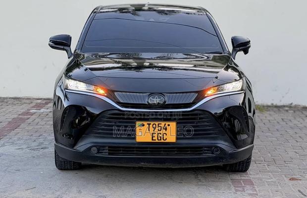 Toyota Harrier 2.0 2021 Black