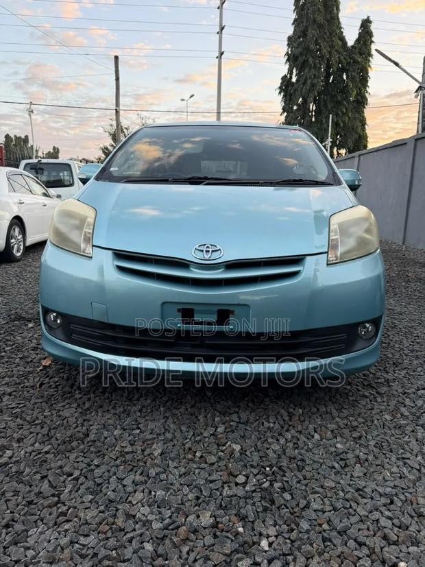 Toyota Passo Sette 2008 Blue