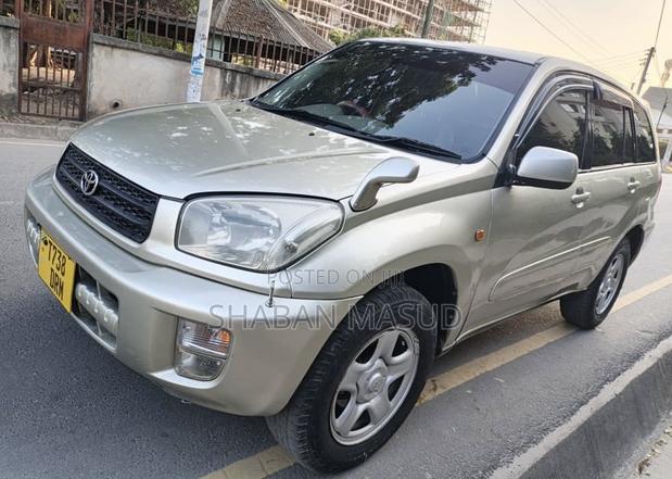 Toyota RAV4 1.8 2005 Beige