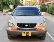 Toyota Harrier 2.2 16V 2002 Gold for sale