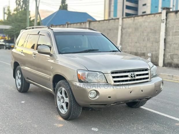 Toyota Kluger 2004 Silver
