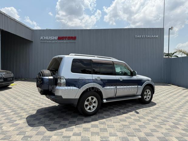 Mitsubishi Pajero 2007 Blue