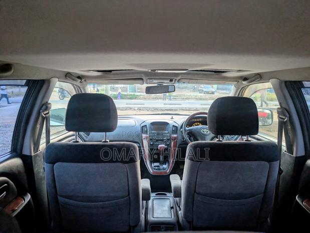 Toyota Harrier 2002 Silver