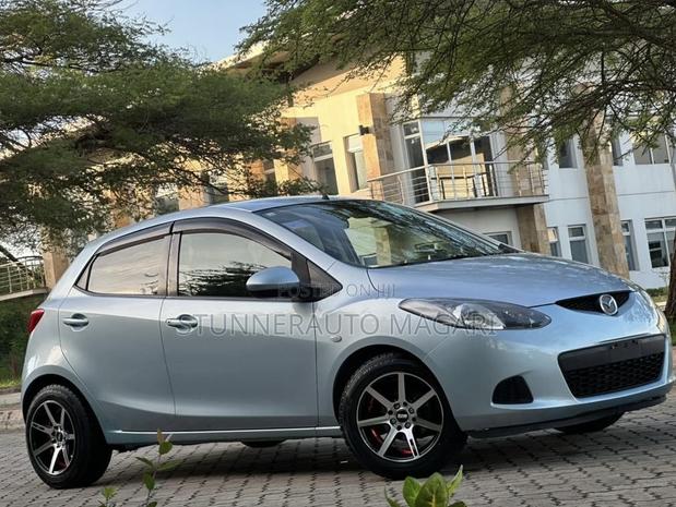 Mazda Demio 2009 Blue