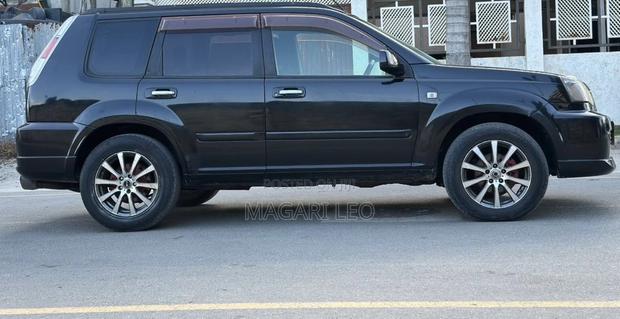 Nissan X-Trail 2.0 2005 Black