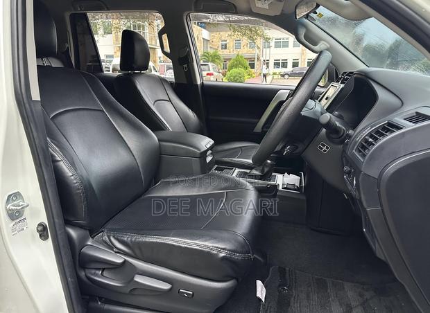 Toyota Land Cruiser Prado 2.7 2018 White