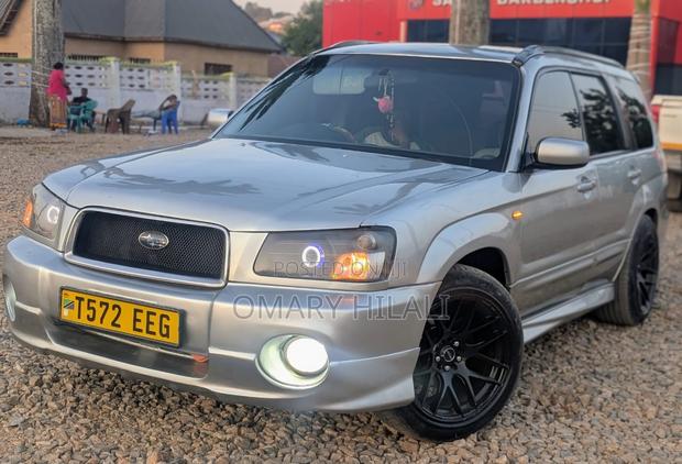 Subaru Forester 2004 Silver