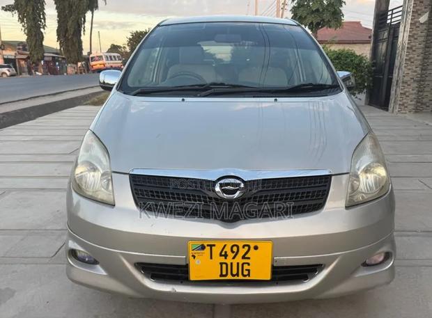 Toyota Corolla Spacio 2002 Silver