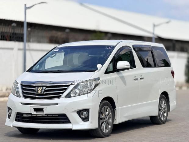 Toyota Alphard 2010 White