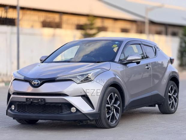 Toyota C-HR 2017 Silver
