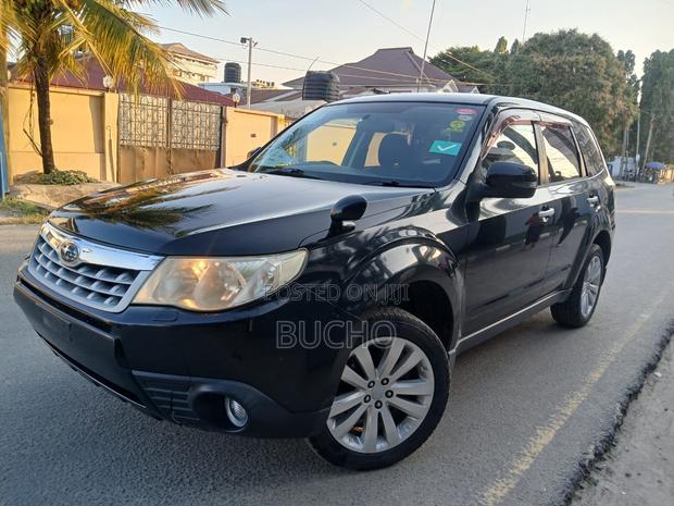 Subaru Forester 2011 Black