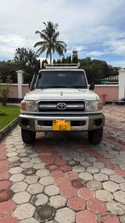 Toyota Land Cruiser 2014 White for sale