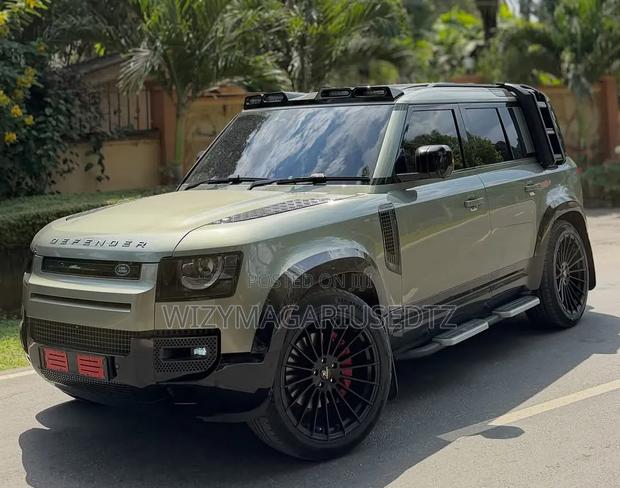 Land Rover Defender 2022 Purple