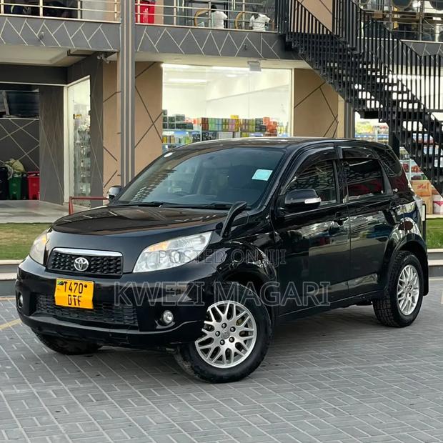 Toyota Rush 2010 Black