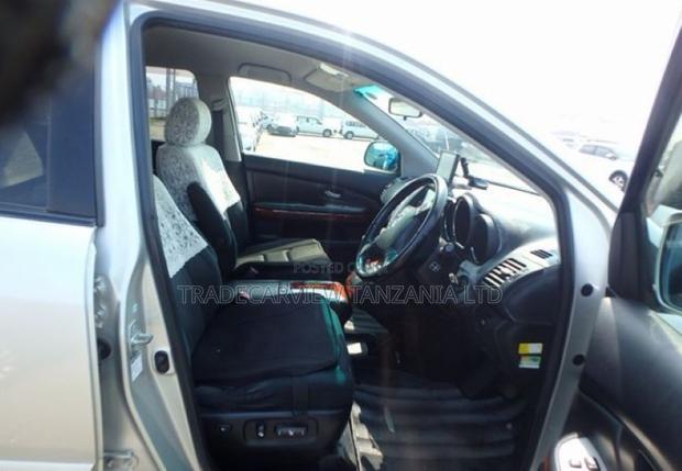 Toyota Harrier 2003 Silver
