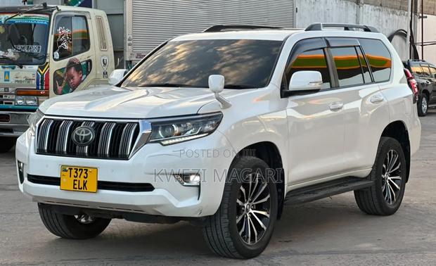 Toyota Land Cruiser Prado 2020 White
