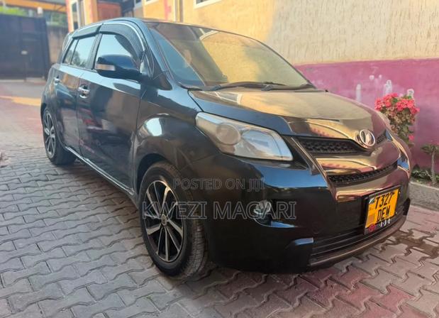 Toyota IST 2008 Black