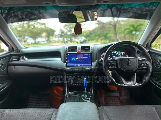 Toyota Crown 2009 Pearl