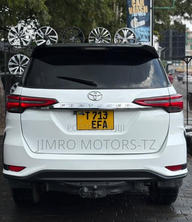 Toyota Fortuner 2019 White