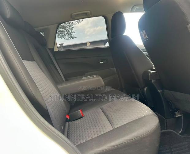 Mitsubishi RVR 2.0 2012 White