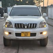 Toyota Land Cruiser Prado 2005 White for sale