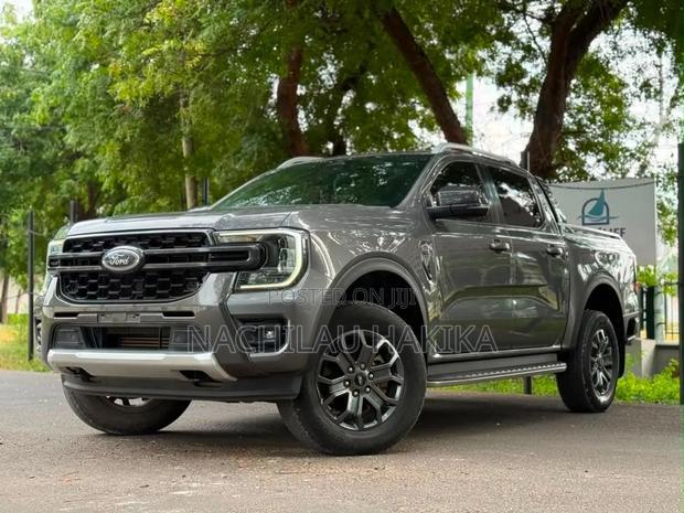 Ford Ranger Wildtrak 2023 Gray