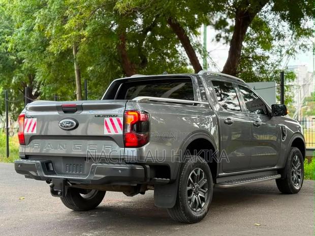 Ford Ranger Wildtrak 2023 Gray