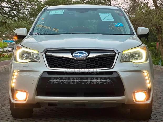 Subaru Forester 2.0XT Touring 4dr SUV AWD (2.0L 4cyl Turbo CVT) 2014 White