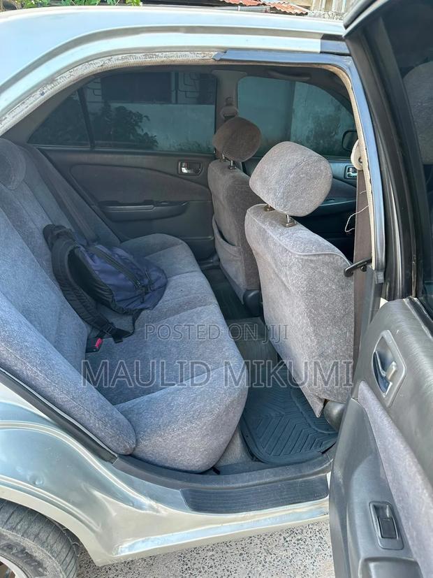 Toyota Carina 2001 Silver