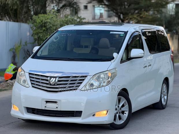 Toyota Alphard 2010 Pearl