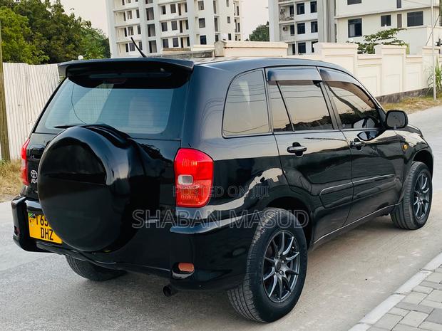 Toyota RAV4 1.8 2004 Black