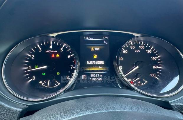 Nissan X-Trail 2.0 Petrol FWD 2015 Silver