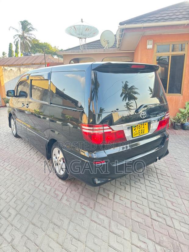 Toyota Alphard 2.4 Petrol AWD 2006 Black