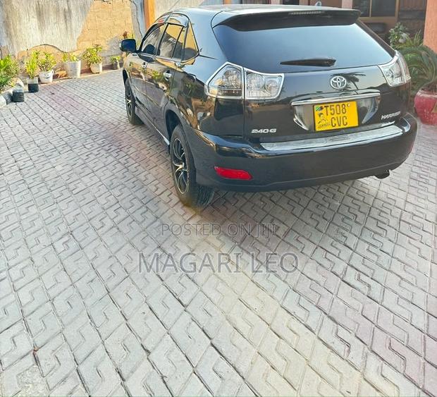 Toyota Harrier 2.4 2005 Black